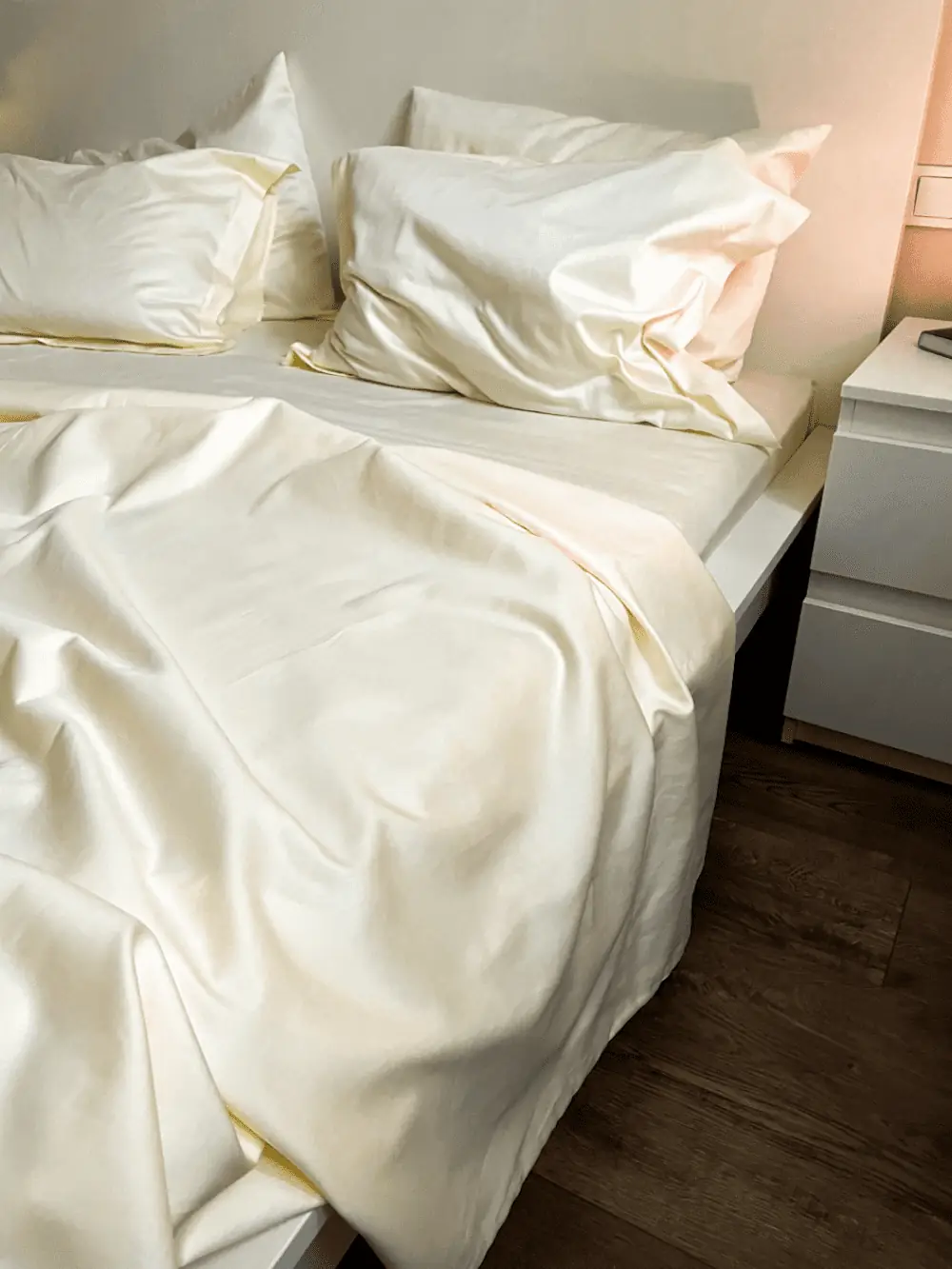 Ivory Bedding Set